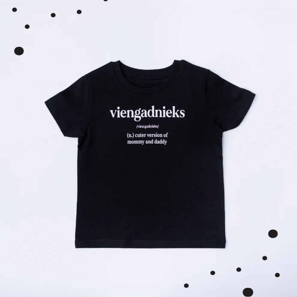 T-krekls "Viengadnieks" - dažādi veidi T-krekls "Viengadnieks" - dažādi veidi