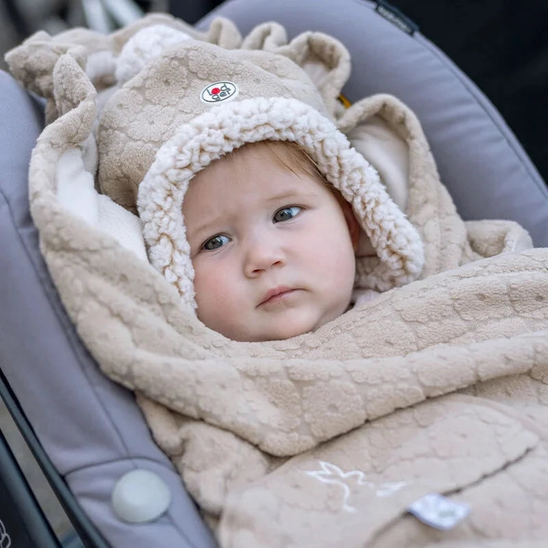 Autosēdekļa ietinamā flīša sedziņa Lodger 2 in 1  - dažādi veidi